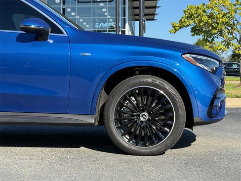 Certified 2025 Mercedes-Benz GLC 350e 4MATIC image 8