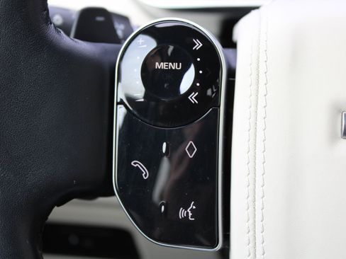 Used 2022 Land Rover Range Rover Westminster Edition image 15