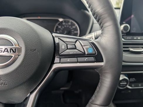 Used 2019 Nissan Altima 2.5 SV FWD image 14