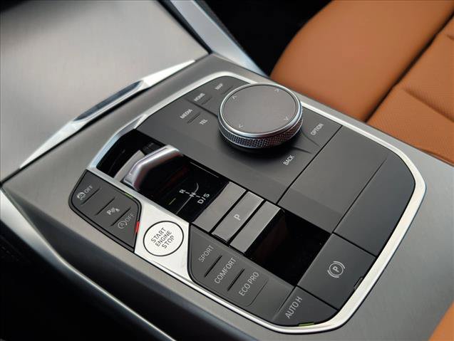 Used 2025 BMW 230i Coupe w/ M Sport Package RWD image 18