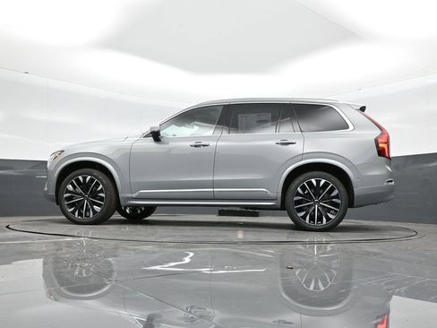 New 2026 Volvo XC90 B6 Plus w/ Protection Package Premier image 29