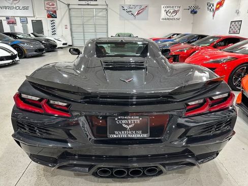 Used 2024 Chevrolet Corvette Z06 RWD image 8
