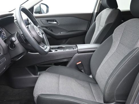 Used 2023 Nissan Rogue SV image 10