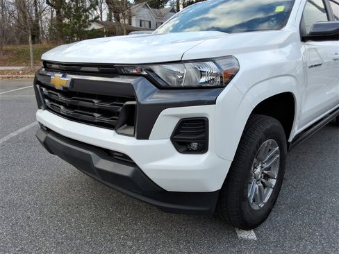 Certified 2023 Chevrolet Colorado LT w/ LT Convenience Package II image 9