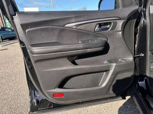 Used 2022 Honda Pilot Sport image 8