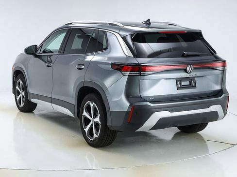 New 2025 Volkswagen Tiguan SE image 7