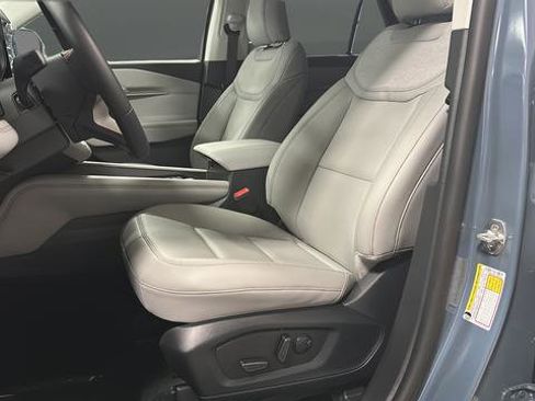 New 2026 Ford Explorer Active image 9