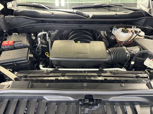 Used 2025 Chevrolet Silverado 1500 ZR2 w/ Technology Package AWD/4WD image 35
