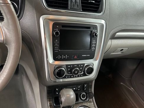 Used 2014 GMC Acadia SLT AWD/4WD image 15