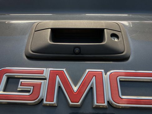 Used 2017 GMC Sierra 1500 SLE w/ SLE Value Package image 29