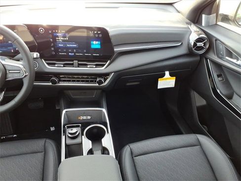 New 2026 Chevrolet Equinox LT w/ Convenience Package II image 15