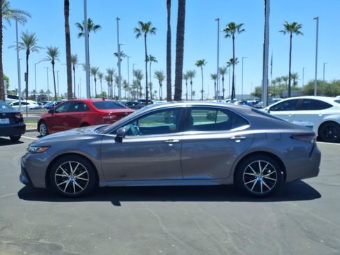 Certified 2024 Toyota Camry SE FWD image 7