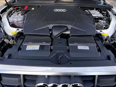 Used 2023 Audi Q7 3.0T Prestige image 12