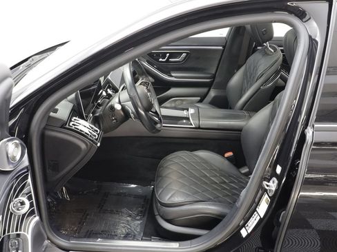 Used 2023 Mercedes-Benz S 580e 4MATIC Sedan image 6
