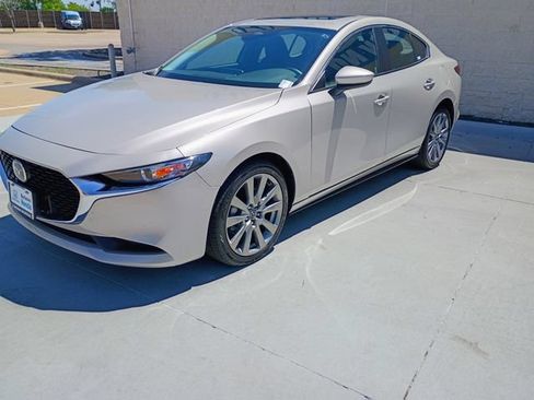 Used 2025 MAZDA MAZDA3 s FWD image 12