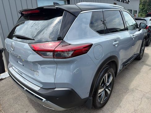 Used 2022 Nissan Rogue Platinum w/ Head-Up Display Package AWD/4WD image 4