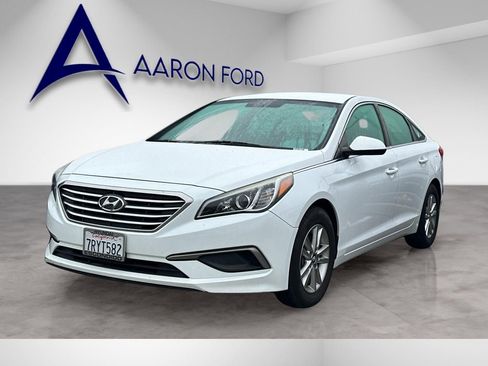 Used 2016 Hyundai Sonata SE image 2