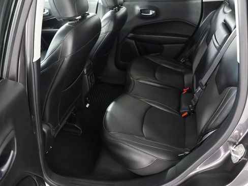 Used 2019 Jeep Compass Latitude w/ Popular Equipment Group image 18