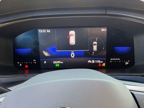 Used 2022 Volkswagen Taos SE w/ IQ.Drive SE Package image 14