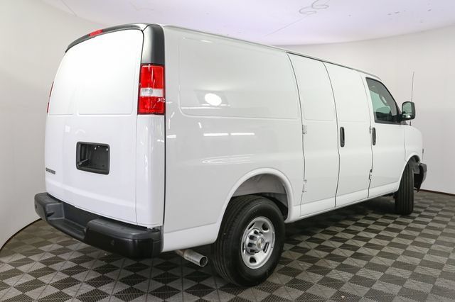 Used 2025 Chevrolet Express 2500 w/ Driver Convenience Package RWD image 11