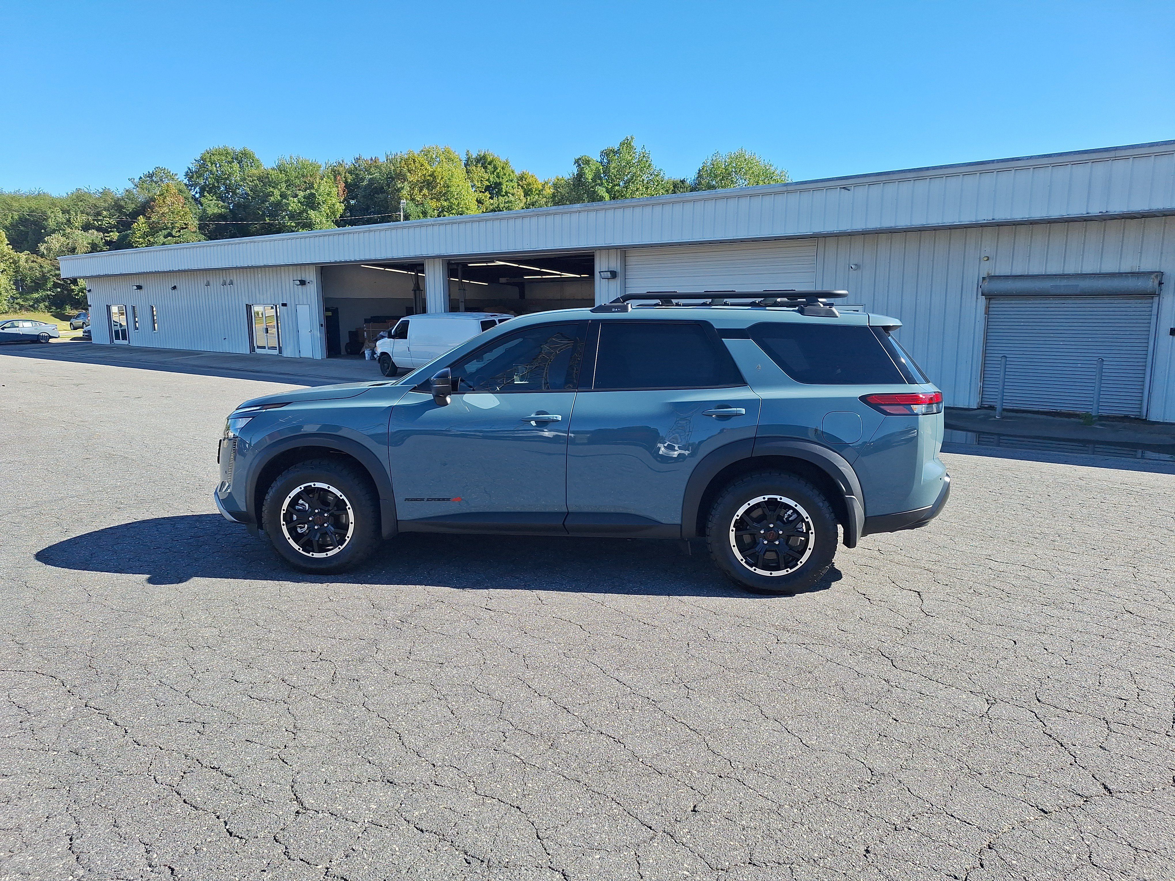 Certified 2026 Nissan Pathfinder Rock Creek w/ Rock Creek Premium Package AWD/4WD image 7