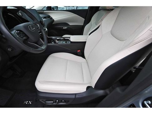 Used 2024 Lexus RX 350 FWD w/ Technology Package image 11