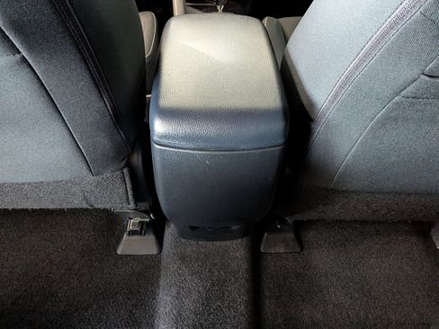 Certified 2018 Toyota RAV4 XLE FWD image 27