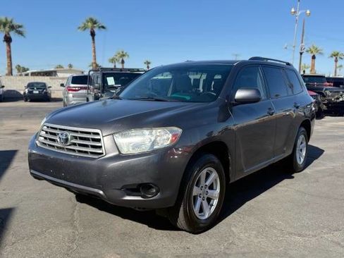 Used 2010 Toyota Highlander Base 4dr SUV image 9