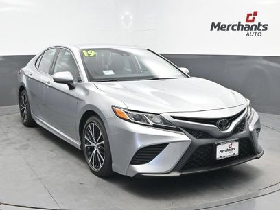 Used 2019 Toyota Camry SE