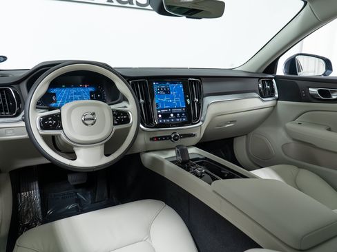 New 2026 Volvo V60 B5 Cross Country Plus w/ Climate Package AWD/4WD image 16