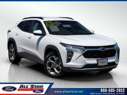 Used 2025 Chevrolet Trax LT w/ Driver Confidence Package