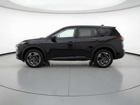 Used 2025 Nissan Rogue SV FWD image 5
