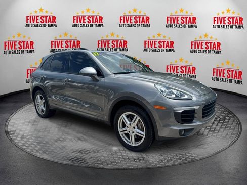 Used 2017 Porsche Cayenne S AWD/4WD image 1