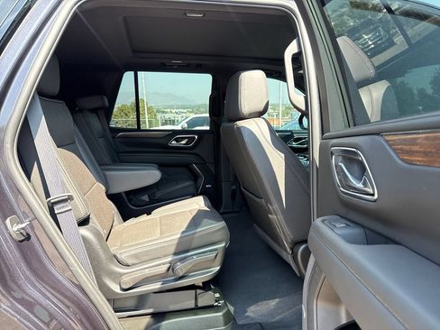 Used 2024 Chevrolet Tahoe High Country AWD/4WD image 28