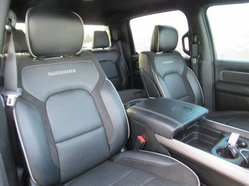 Used 2022 RAM 1500 Laramie w/ Sport Appearance Package image 11