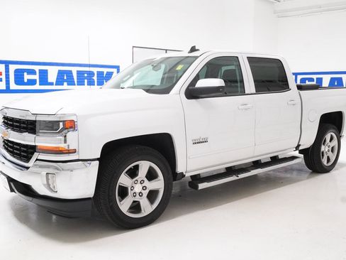 Used 2018 Chevrolet Silverado 1500 LT w/ Texas Edition RWD image 8