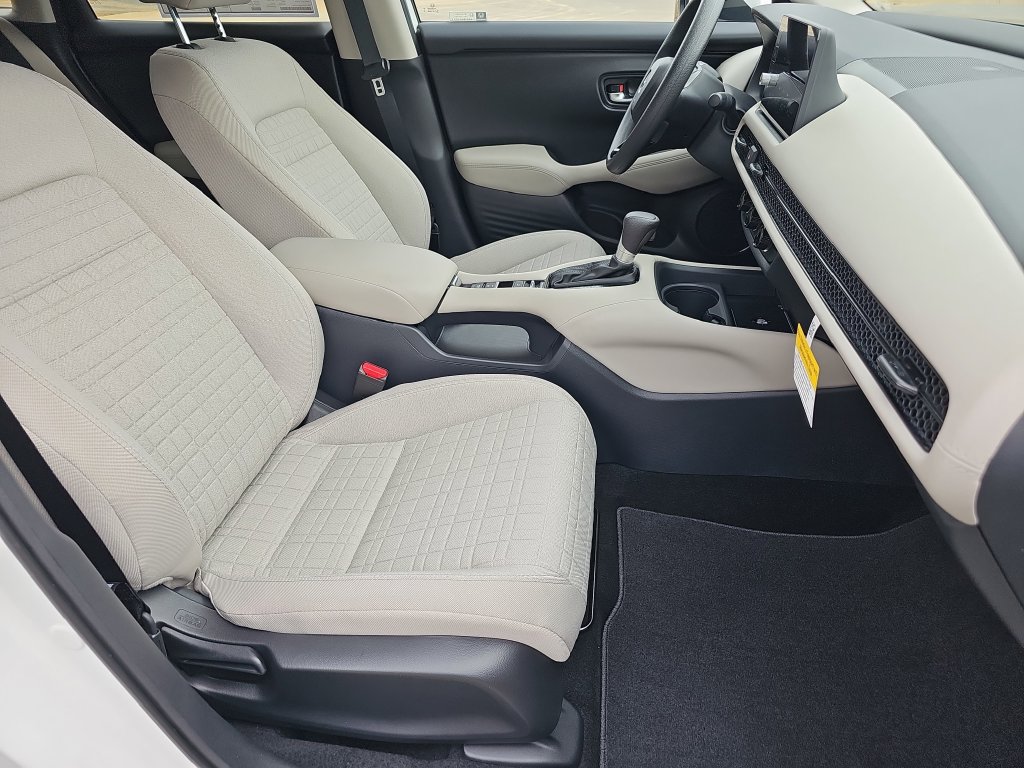 Used 2026 Honda HR-V LX image 11