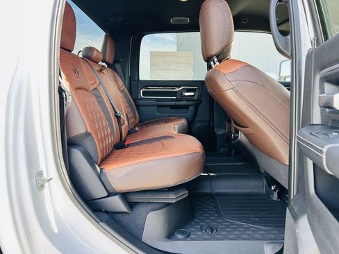 New 2025 RAM 3500 Big Horn AWD/4WD image 29