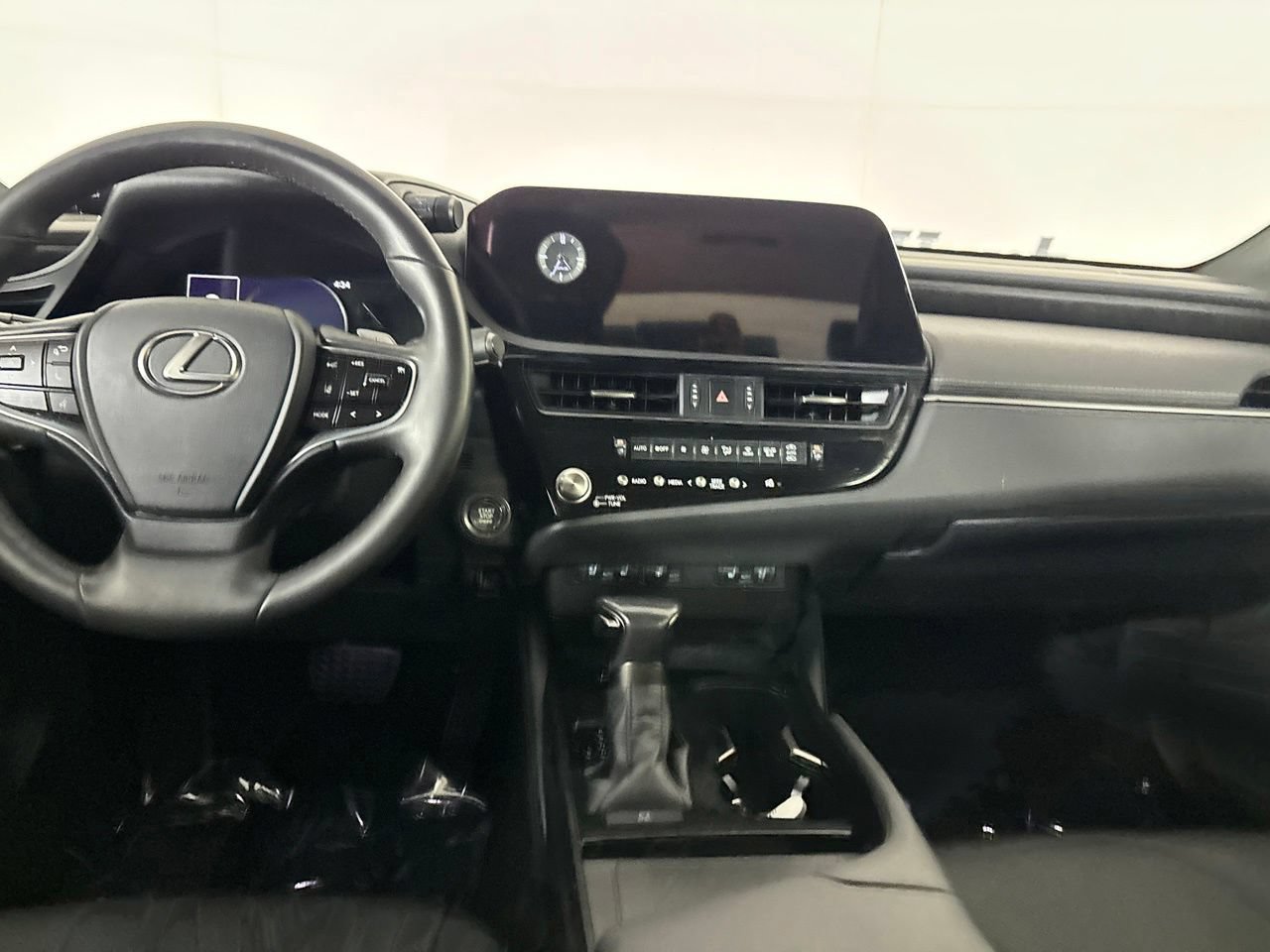 Used 2024 Lexus ES 350 w/ Premium Package FWD image 26