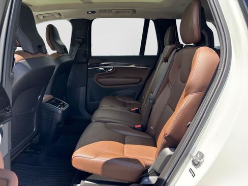 Used 2019 Volvo XC90 T6 Momentum AWD/4WD image 35