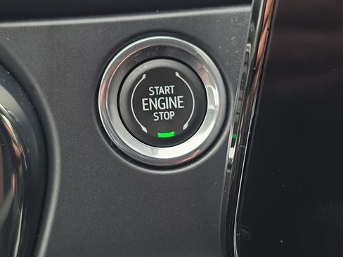 Certified 2023 Chevrolet Blazer RS AWD/4WD image 30