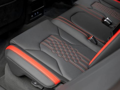 Used 2024 Lamborghini Urus Performante image 42