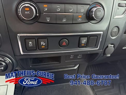 Used 2023 Nissan Titan SV AWD/4WD image 21
