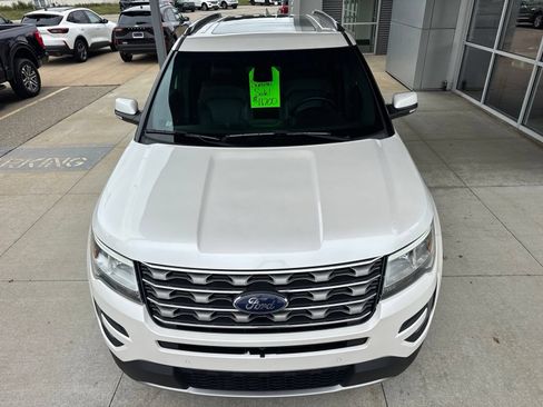 Used 2016 Ford Explorer Limited w/ Equipment Group 301A AWD/4WD image 11