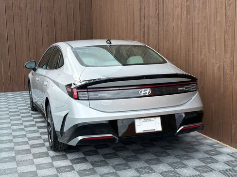 Used 2025 Hyundai Sonata SEL FWD image 15