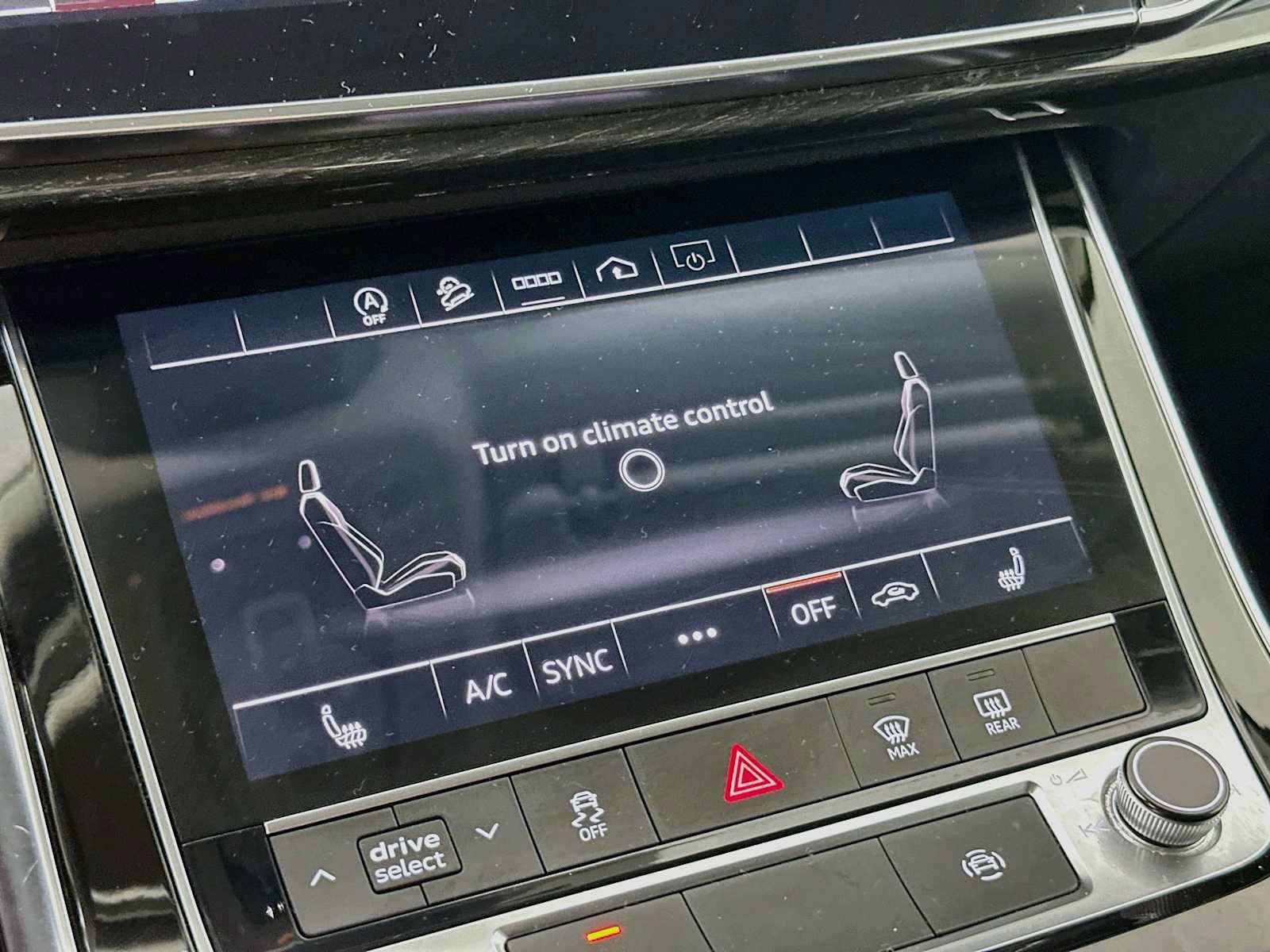 Used 2024 Audi Q7 3.0T Premium Plus AWD/4WD image 14