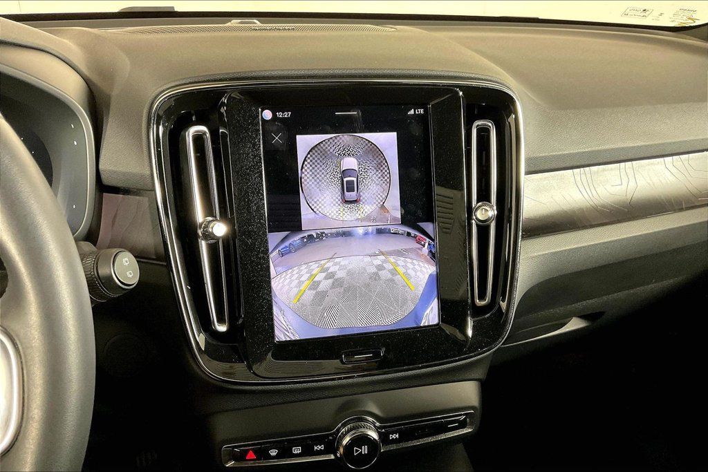Used 2024 Volvo XC40 Recharge Ultimate w/ Protection Package Premier AWD/4WD image 21