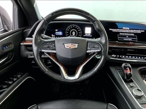 Used 2022 Cadillac Escalade Premium Luxury w/ Performance Package AWD/4WD image 6