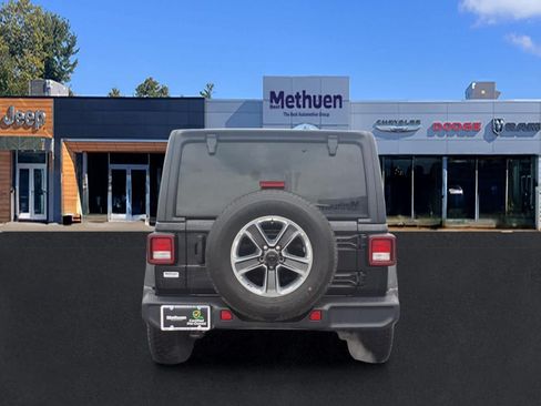 Used 2020 Jeep Wrangler Unlimited Sahara AWD/4WD image 5