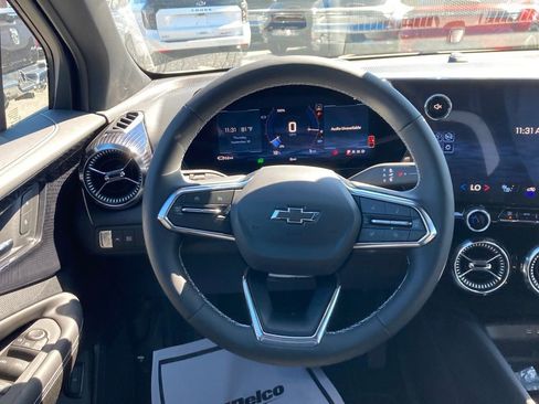 New 2026 Chevrolet Blazer EV LT image 12